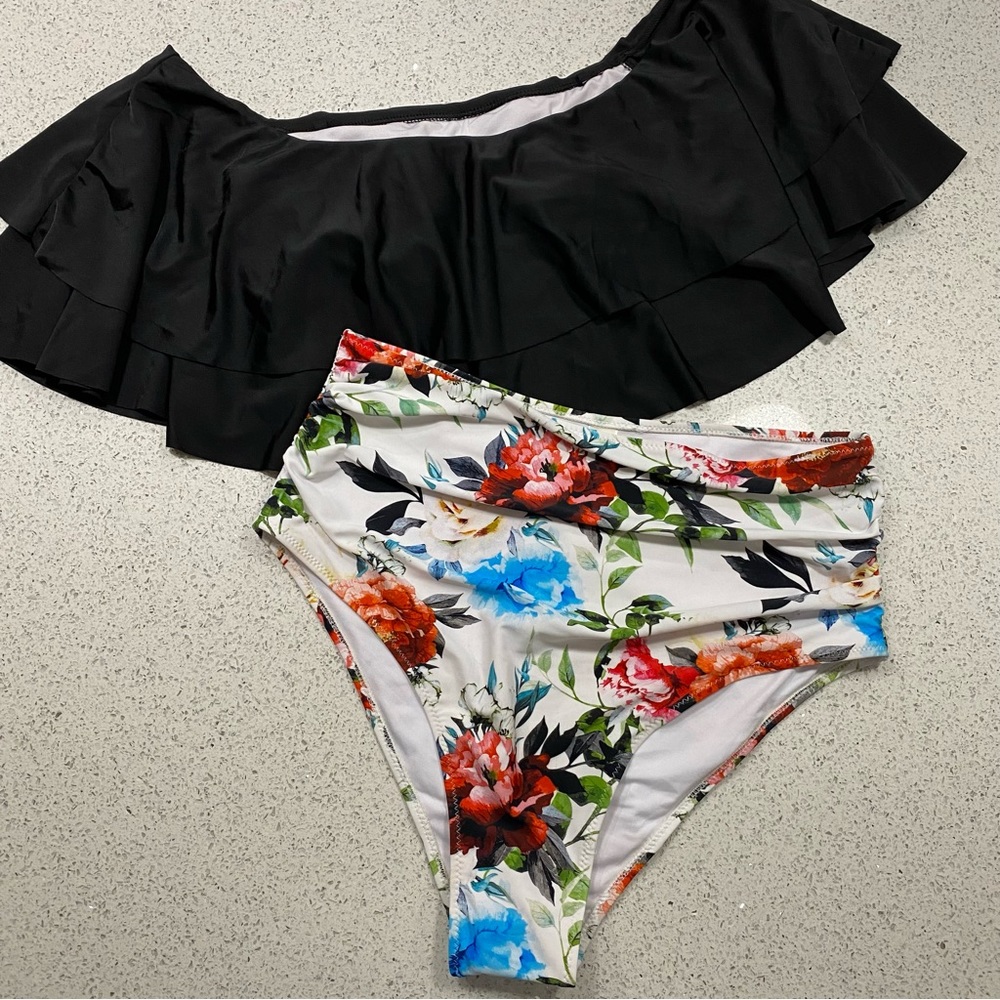 Off Shoulder Ruffle High Rised Bikini w/ extra bottoms - Picture 3 of 16
